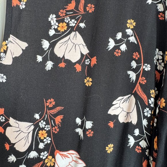 Torrid Plus Size 4 BLACK FLORAL Faux Wrap Dress - Picture 7 of 14